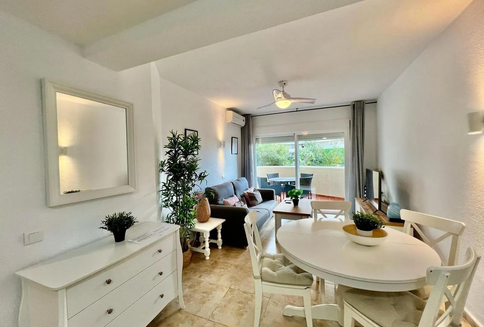 Lovely Sea And Garden View Apartment Benalbeach Benalmadena Spain